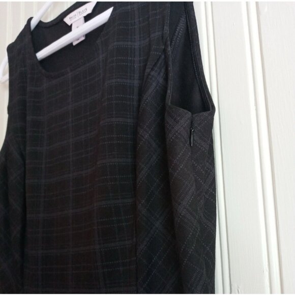 White House Black Market Women’s Peplum Pinstripe Sleeveless Blouse Size Medium - Picture 3 of 4